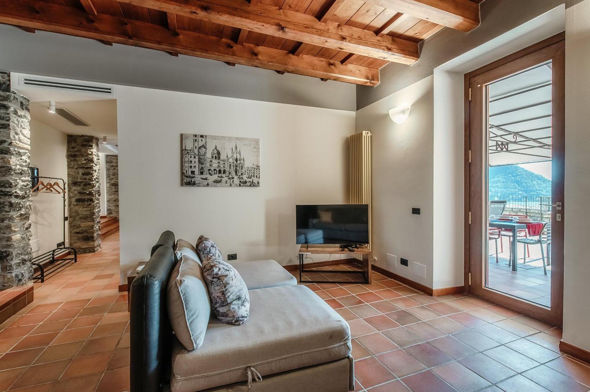 Апартаменты Crotto Polirolo - The House Of Travelers Черноббио Экстерьер фото
