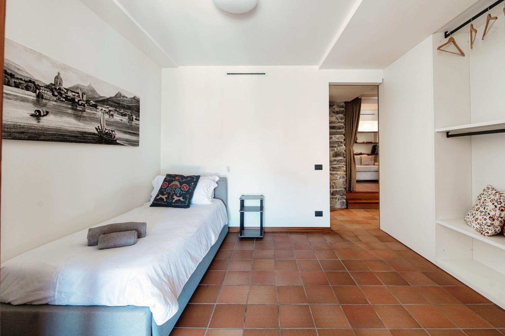 Апартаменты Crotto Polirolo - The House Of Travelers Черноббио Экстерьер фото