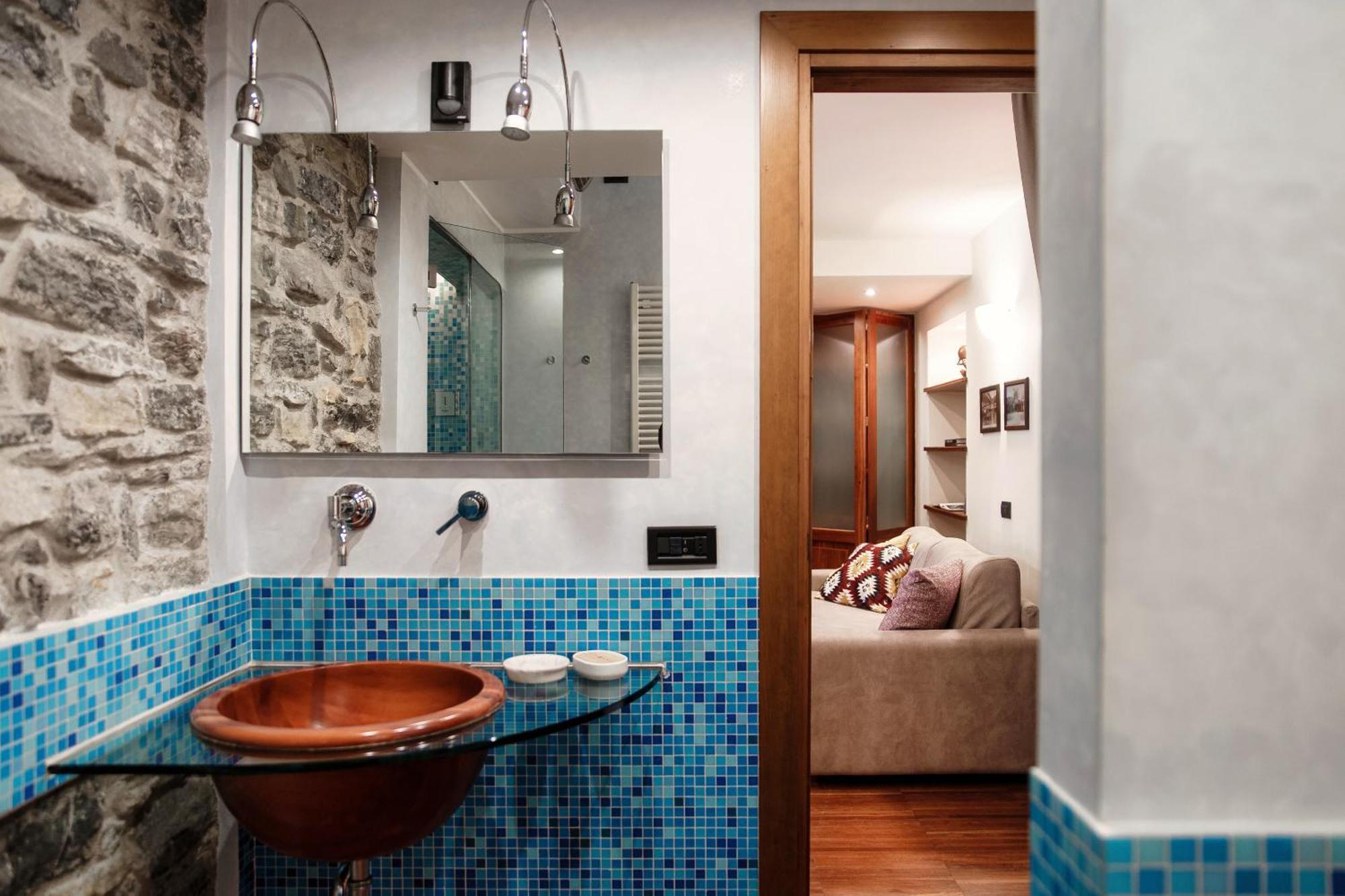 Апартаменты Crotto Polirolo - The House Of Travelers Черноббио Экстерьер фото