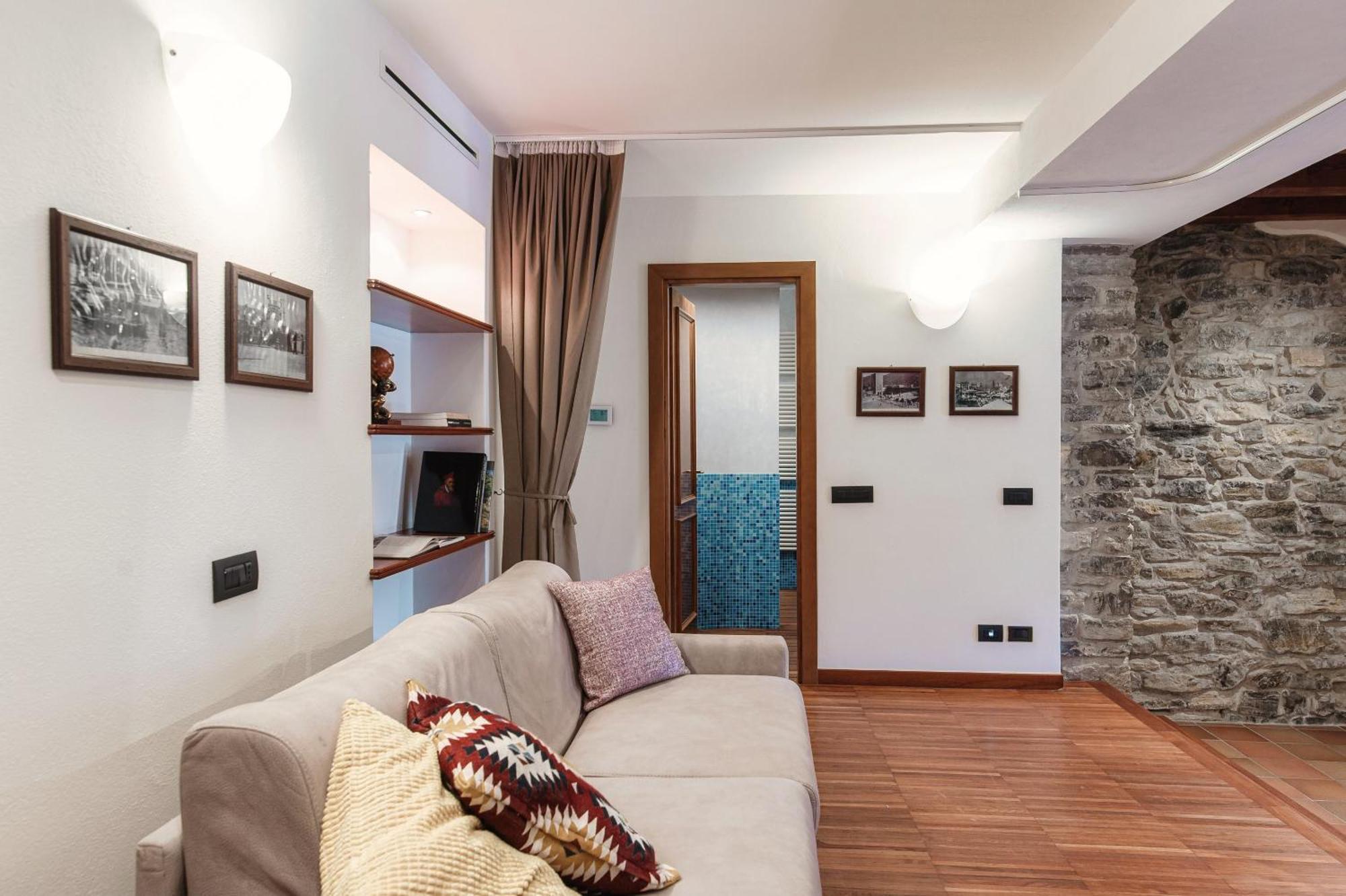 Апартаменты Crotto Polirolo - The House Of Travelers Черноббио Экстерьер фото
