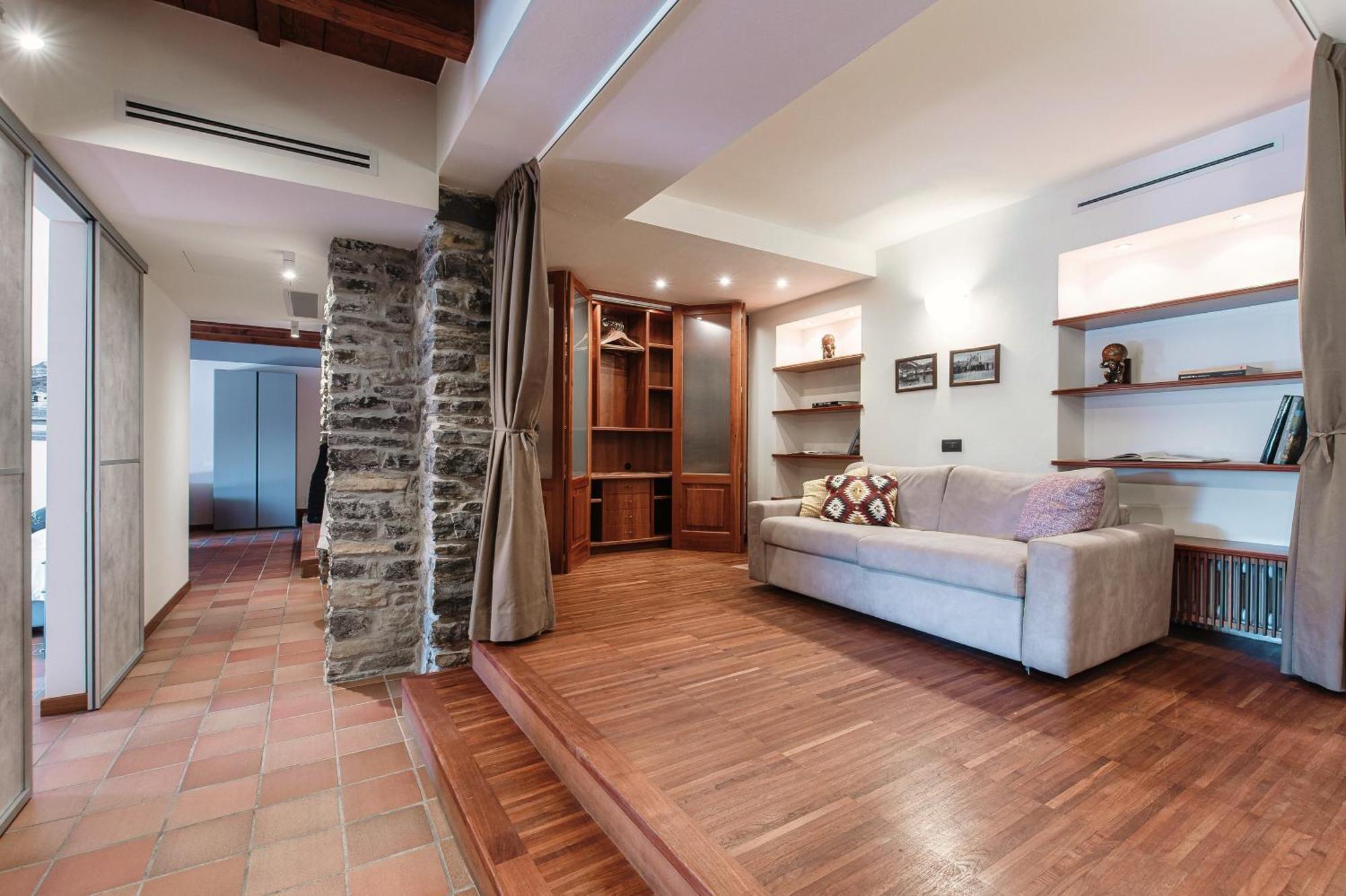 Апартаменты Crotto Polirolo - The House Of Travelers Черноббио Экстерьер фото