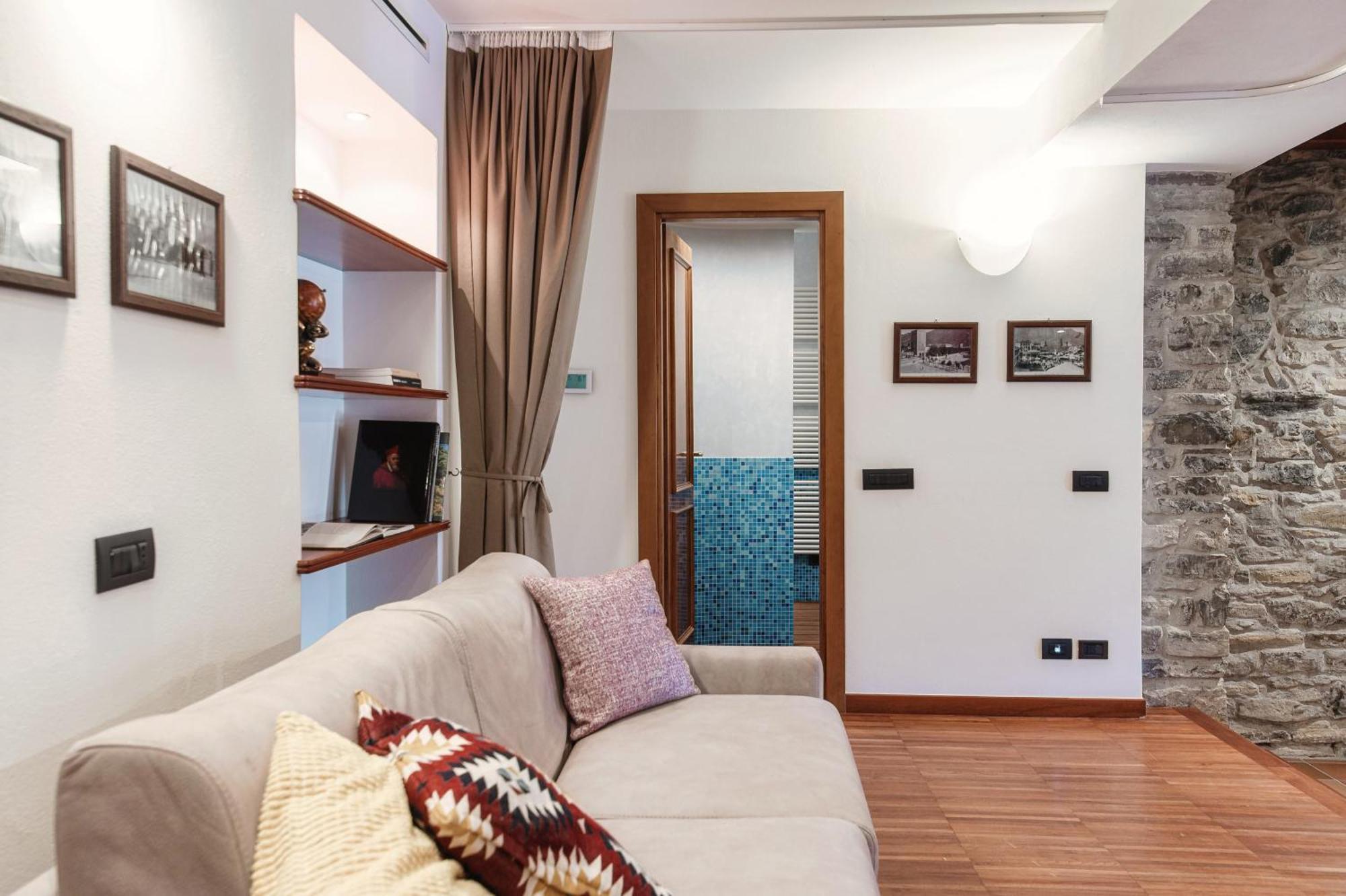 Апартаменты Crotto Polirolo - The House Of Travelers Черноббио Экстерьер фото